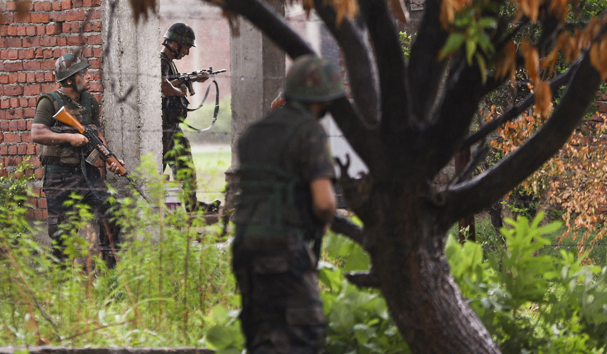 Jammu: Soldier injured as Army foils infiltration bid in Poonch